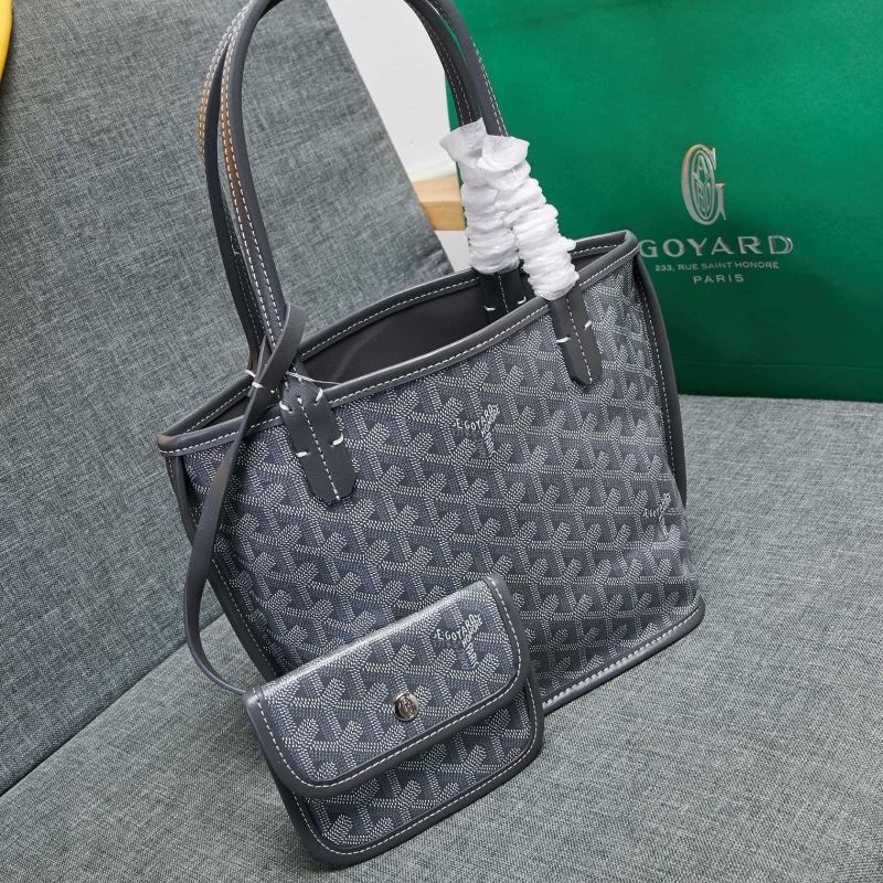 Goyard Shopping Bags